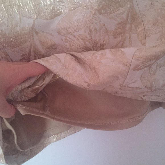 EVAN PICONE, GOLD AND BEIGE JACQUARD DRESS, SZ.10P - Picture 7 of 11